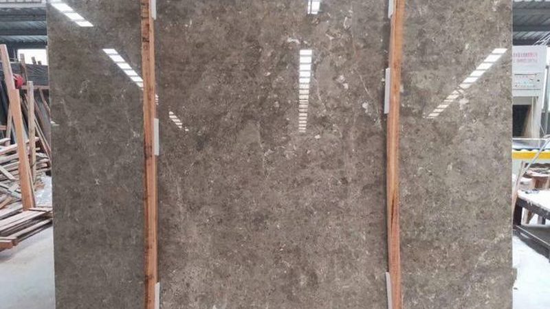 微晶石背景墙，如何正确安装与维护？**